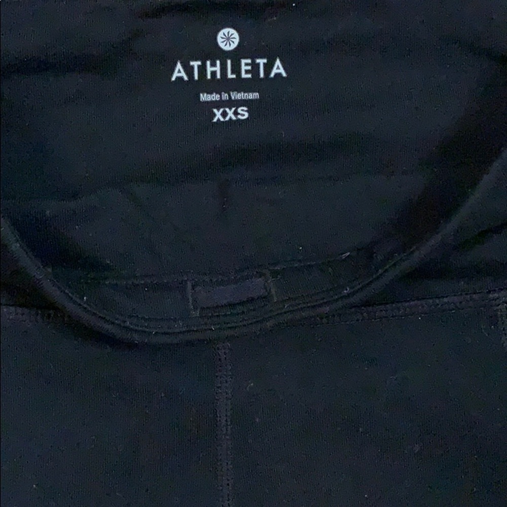 Athleta Black Relay Reflective Leggings w/pockets - Picture 5 of 16